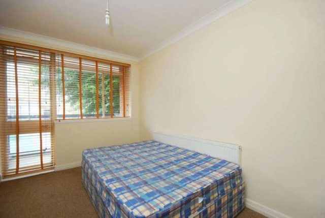 Image of 3 bedroom Flat to rent in Belsize Road London NW6 at Belsize Road South Hampstead London, NW6 4RY
